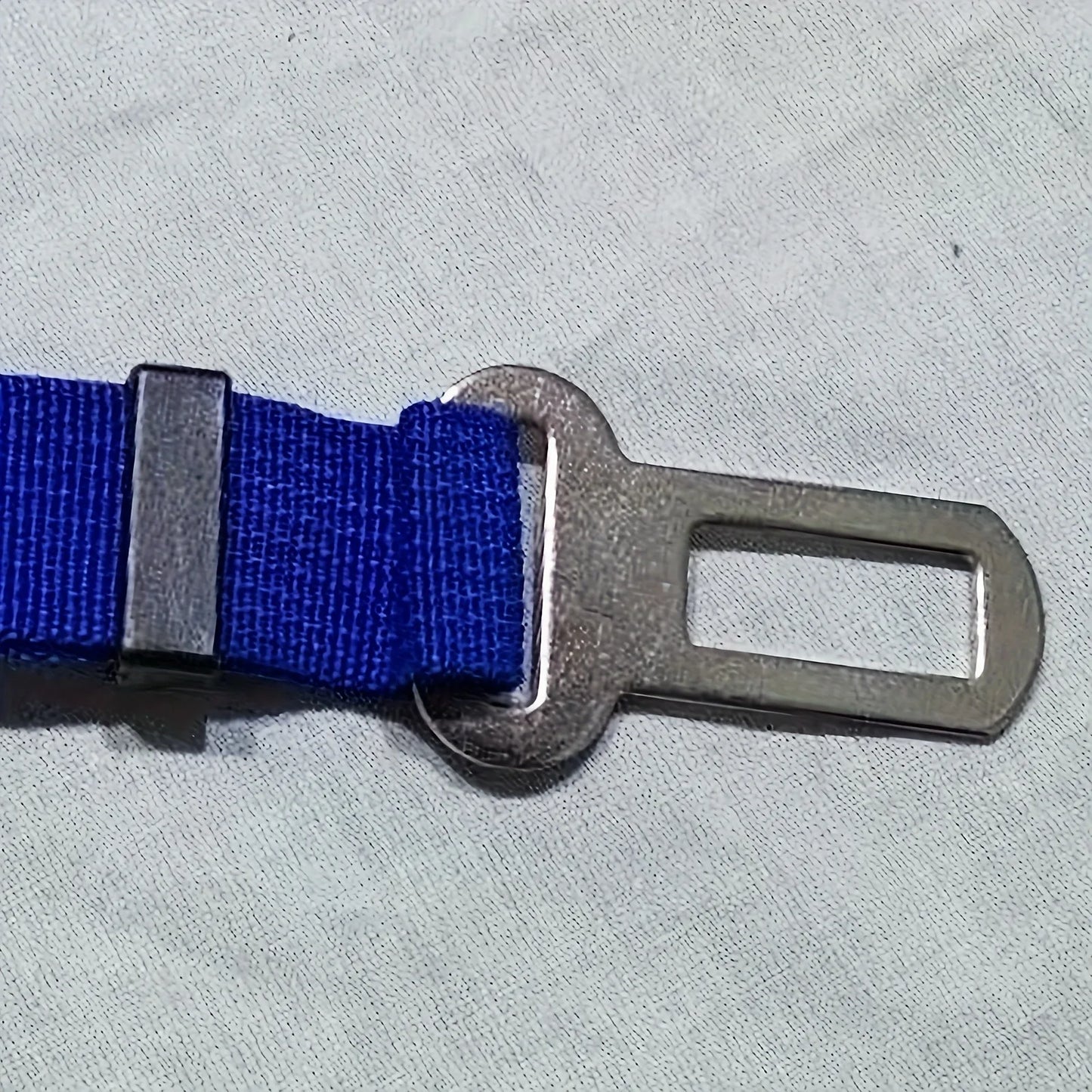 2/4 Pet Seat Belt Adapters - Car Metal Clips for Pet Leashes, Compatible with Truck & Car Seats